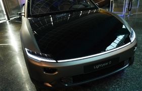 Lightyear auto, de eerste elektrische auto op zonne-energie ter wereld