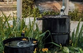 Regenton in een tuin