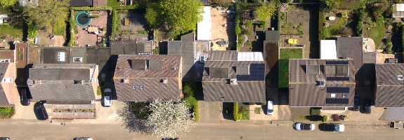 Huis met groen dak